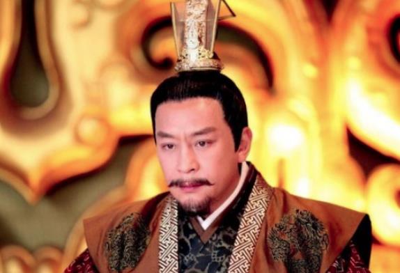 他姨妈是皇帝宠妃，而他自己是开国功臣