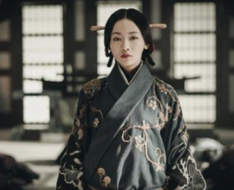 《皓镧传》秦王宫内上演“婆媳争端”，皓镧甘愿滴血验亲