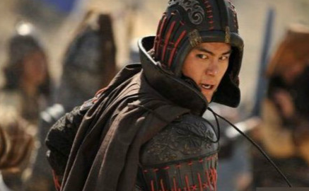 史上从未打过败仗的3大名将，一人被小人害死，一人被一女人杀害 