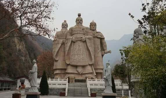 韩信为什么没有参与彭城之战？他当时在做什么