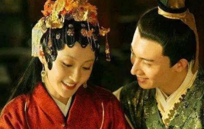 古代夫妻过夜的时候 为什么通房丫头会守在旁边呢