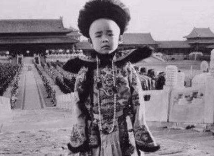 紫禁城装上电话之后，第一时间溥仪打给了谁？