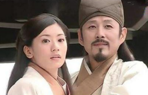 他一年换一个老婆，皇帝：他有这个资格