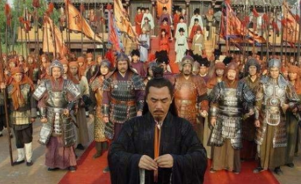 李善长的地位为什么会比刘伯温地位高？原因是什么