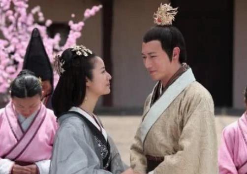 汉文帝是大臣扶持登上皇位的，为什么没变成功臣们的傀儡？