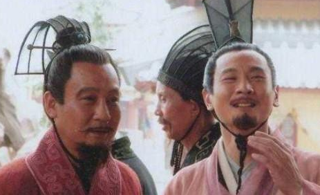 灌夫作为代国宰相，为什么会爱耍酒疯？