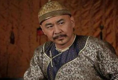 年羹尧手握重兵为什么却不敢造反，甘愿自杀？