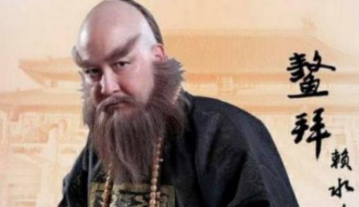 鳌拜独揽清朝大权一手遮天，为何却不敢反？