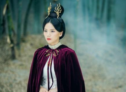 《凤弈》皇后“火样红”终相认，引爆泪点