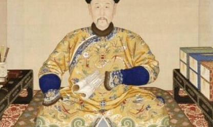乾隆仅用了四年就掌握朝政大权的 他究竟是怎么做到的