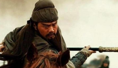 关羽斩颜良诛文丑，为何不敢单挑吕布？吕布有多厉害？