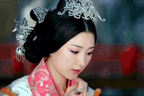 庾文君是是什么人？她是怎么死的