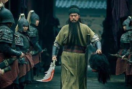 为何张飞被杀时刘备没有报仇 却是长叹一声呢