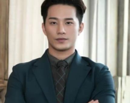 《外星女生柴小七》方冷为什么失忆？原因是什么？