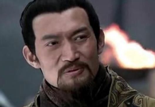 此人是江东十二虎臣之一，献出奇策最后结局如何？