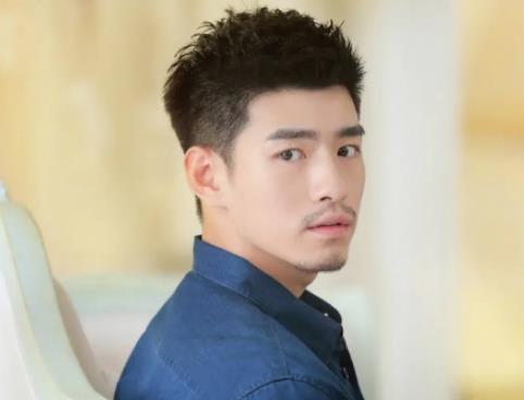 《世界欠我一个初恋》楚楠喜欢谁？最后结局怎么样？