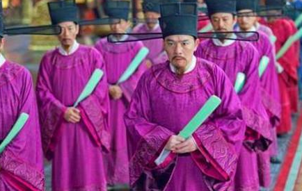 古代兵部尚书的权力都很大 相当于现在什么职位呢