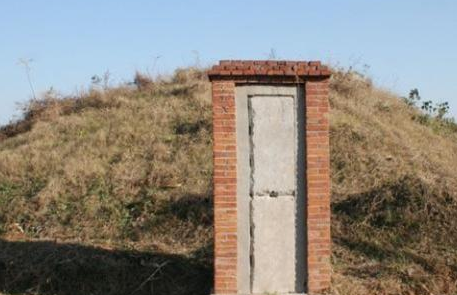 项羽后人那么多 为什么陵墓边荒草遍地无人清理呢