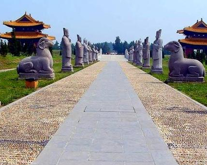 古代修建皇陵动不动就是几万甚至十几万人的 当时有没有什么放泄密的手段呢