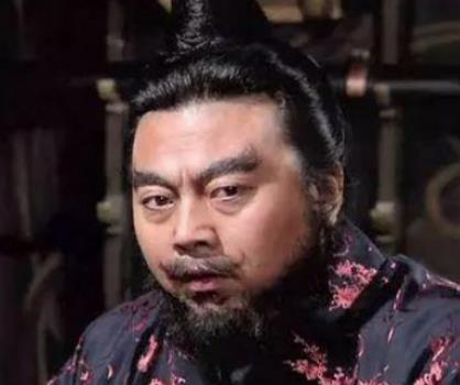 张飞把两个女儿嫁给刘禅，关羽为何不跟刘备联姻？