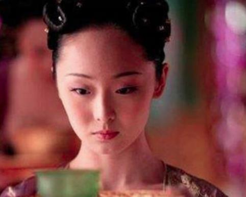 包衣出身的宫女林氏，因长得漂亮被乾隆常翻牌子