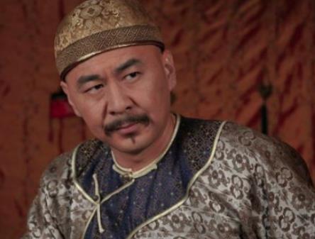 他是清朝名伶，问了雍正一句话被乱棍打死