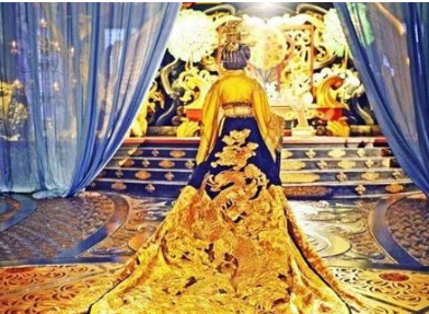 历史上的武则天只是一个荒淫无度的女皇吗？