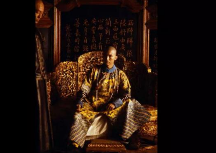 溥仪为什么被勒令离开故宫？真相是什么