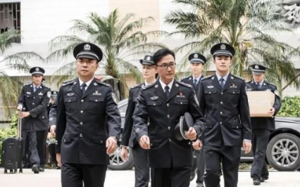 《破冰行动》是什么题材的故事？让我们一起对毒品说“No”！