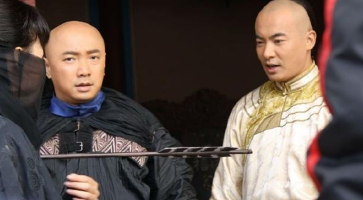 李卫为什么看不起田文镜？原因是什么