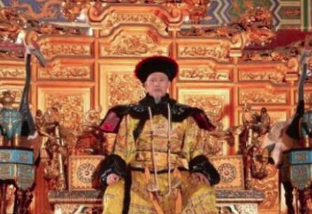乾隆禅位让给嘉庆背后的真相是什么？乾隆为何甘愿做太上皇？