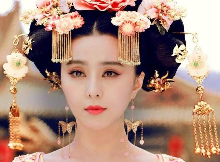 王皇后为何帮助武则天回宫呢 难道她真的傻了吗