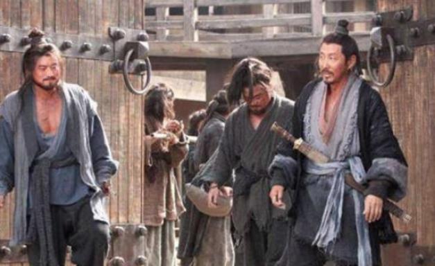 他是刘邦做皇帝的引路人，晚年是如何在吕后面前保身的？