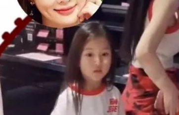李小璐给甜馨改名是真的吗？随母姓贾乃亮实惨