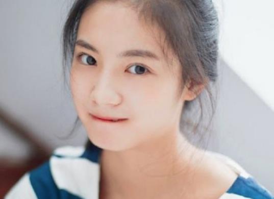 《陆战之王》黄晓萌是谁演的？扮演者资料介绍