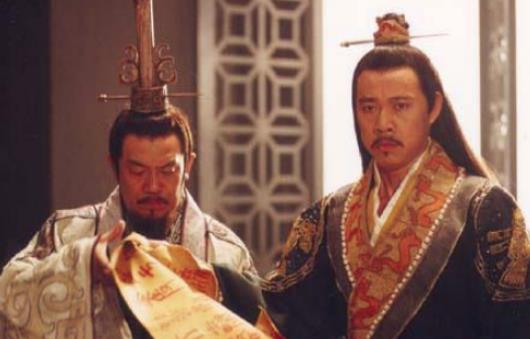 历史上的秦朝真的经历3代了而亡吗？