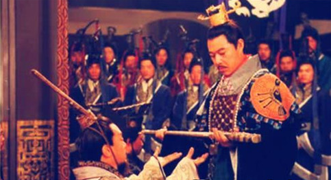 为什么李斯是成就秦始皇的功臣?也是出卖秦始皇的奸臣?