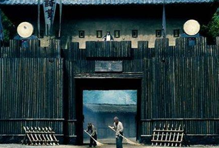 空城计司马懿有十万大军为何&ldquo;扭头就跑&rdquo;？司马懿真的是被吓退的吗？