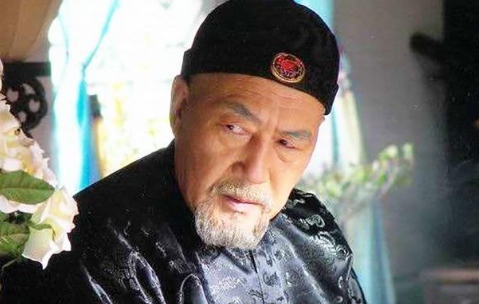 张廷玉整到过哪些人？为什么只要雍正向张廷玉问起谁那个人就倒霉？