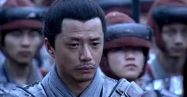 经历过胯下之辱的韩信,有野心更有能力,为何不敢和刘邦一战?