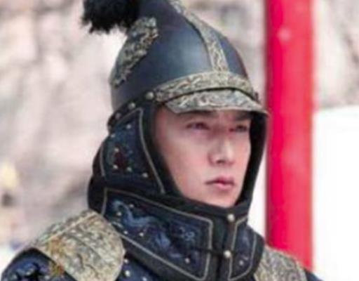 岳钟琪被雍正判斩监侯，为什么乾隆还信任他？