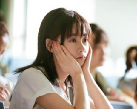 《鳄鱼与牙签鸟》主演都有谁？主要讲了什么故事？