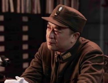 《河山》简秀章的真实身份到底是什么？