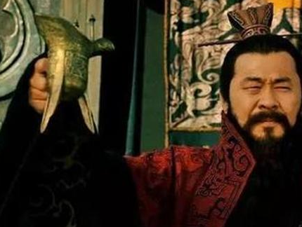 当初关羽明明有斩杀曹操的实力 为什么诸葛亮会让关羽放了他呢