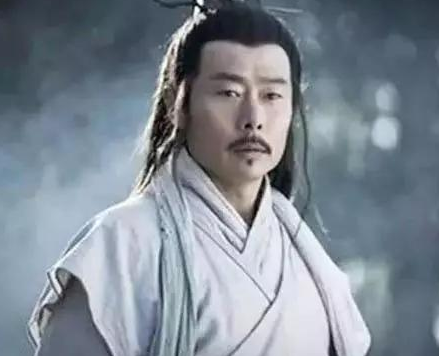 朱元璋算命的时候写了一个帛字 算命先生为什么看到会下跪