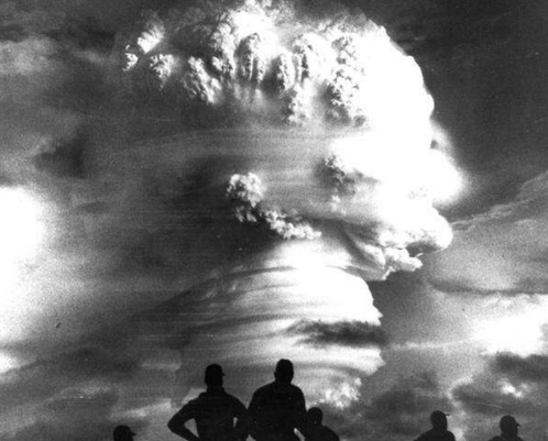 处于原子弹爆炸中的人类到底是怎样死的 会有多痛苦