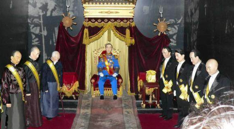 毓崇跟溥仪是什么关系？他的生平如何