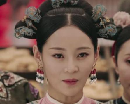 她只是紫禁城内的婢女，生下皇长子被皇帝一脚踢死