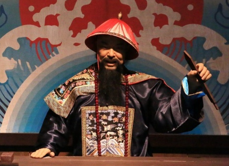 清朝官员什么职位才能够雇佣师爷？随便什么官都可以吗