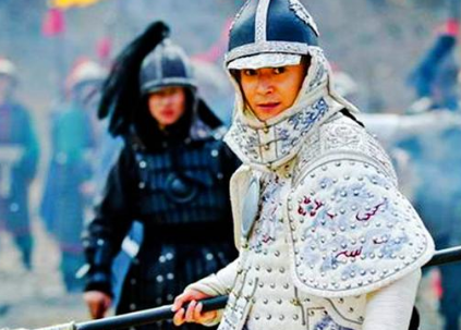 都说色字头上一把刀 李臣典是怎么落入圈套的